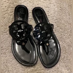Tory Burch Miller sandals in black, patent leather. Only worn once! Size 10